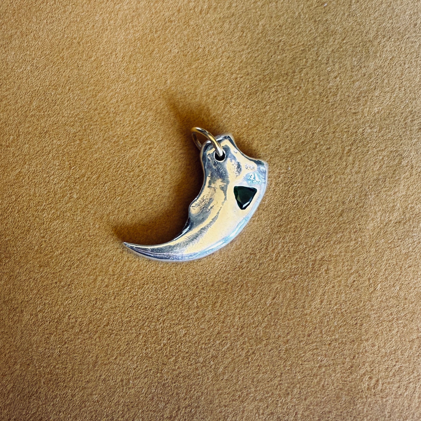 Tara's Claw
