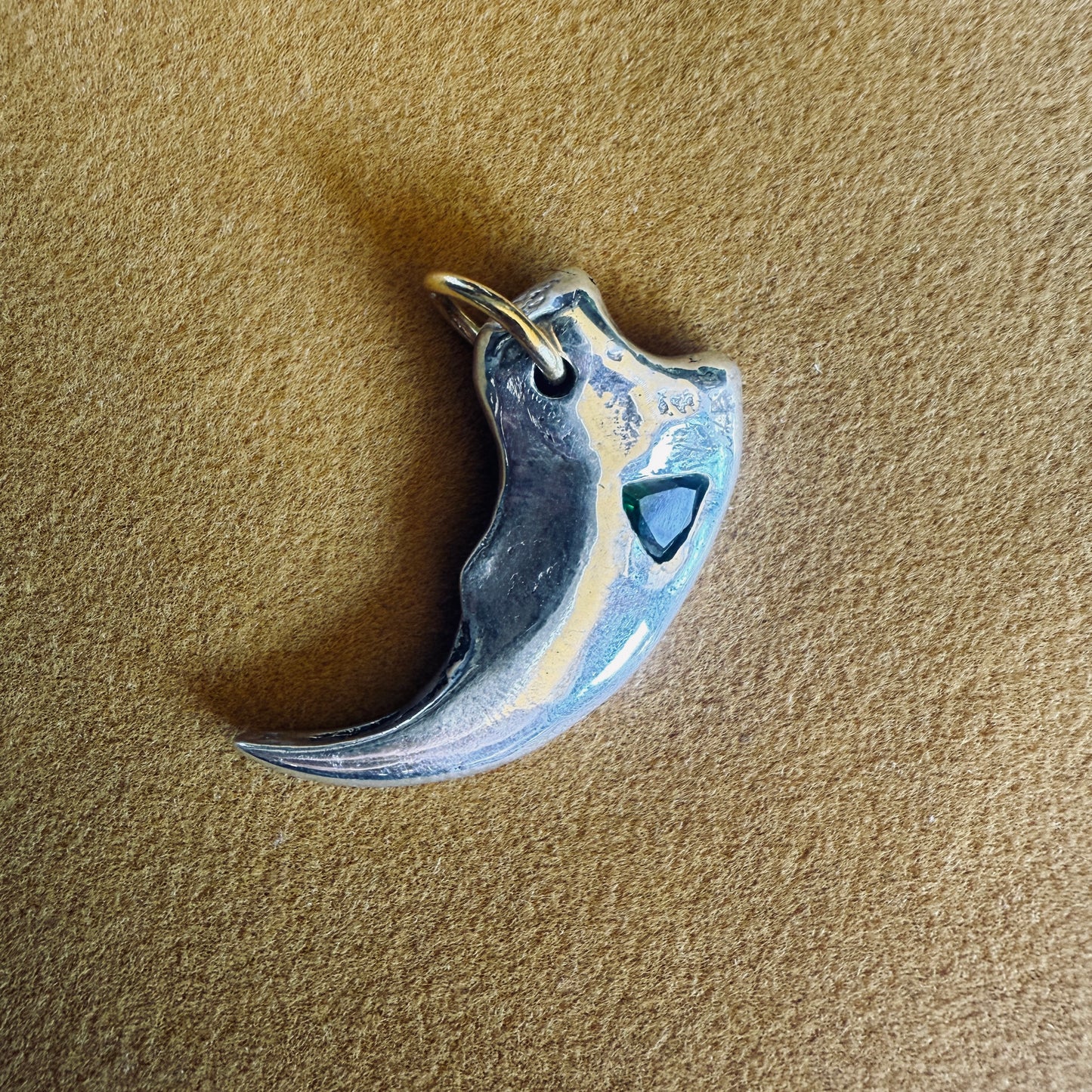 Tara's Claw