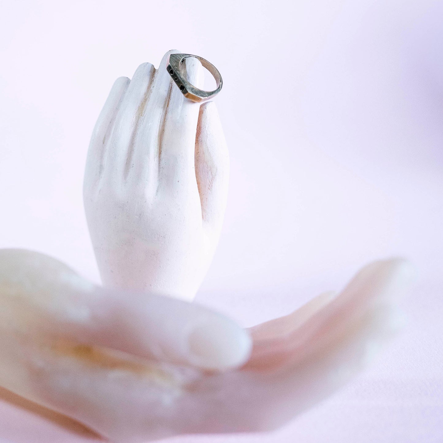 The moon, sun and everything in-between - Smith & Sun