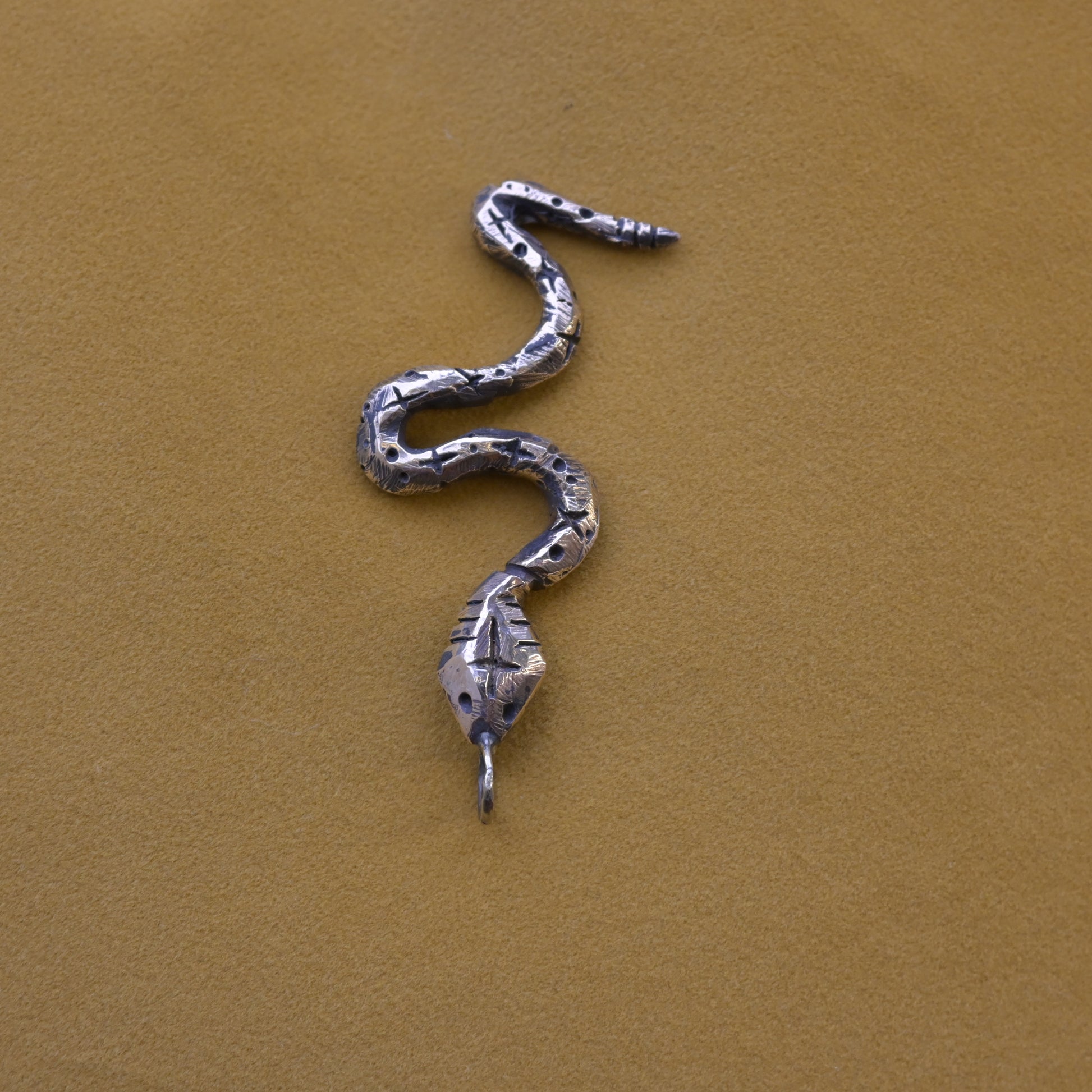 Solo Nāgá - Smith & Sun