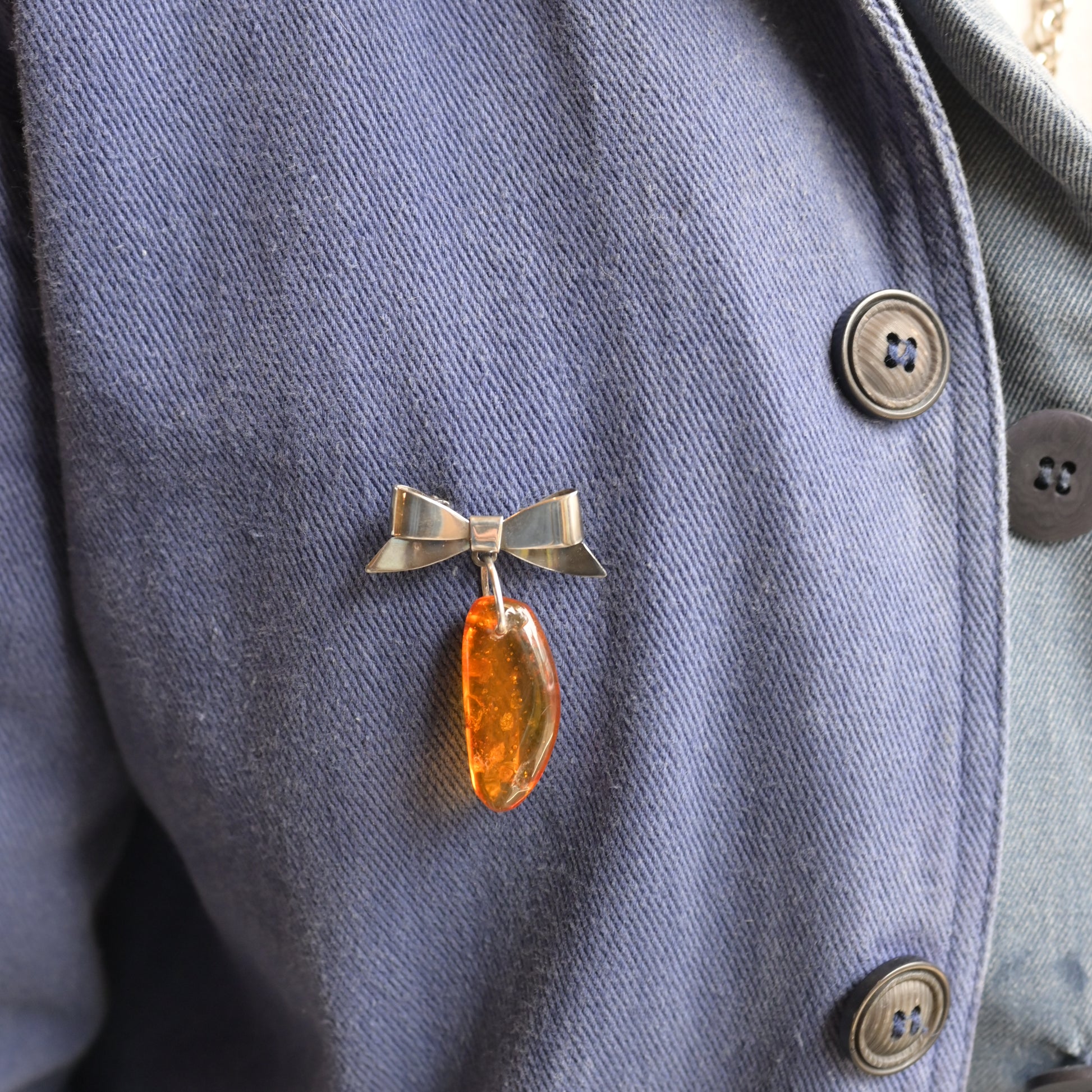 amber bow (draft) - check description - Smith & Sun