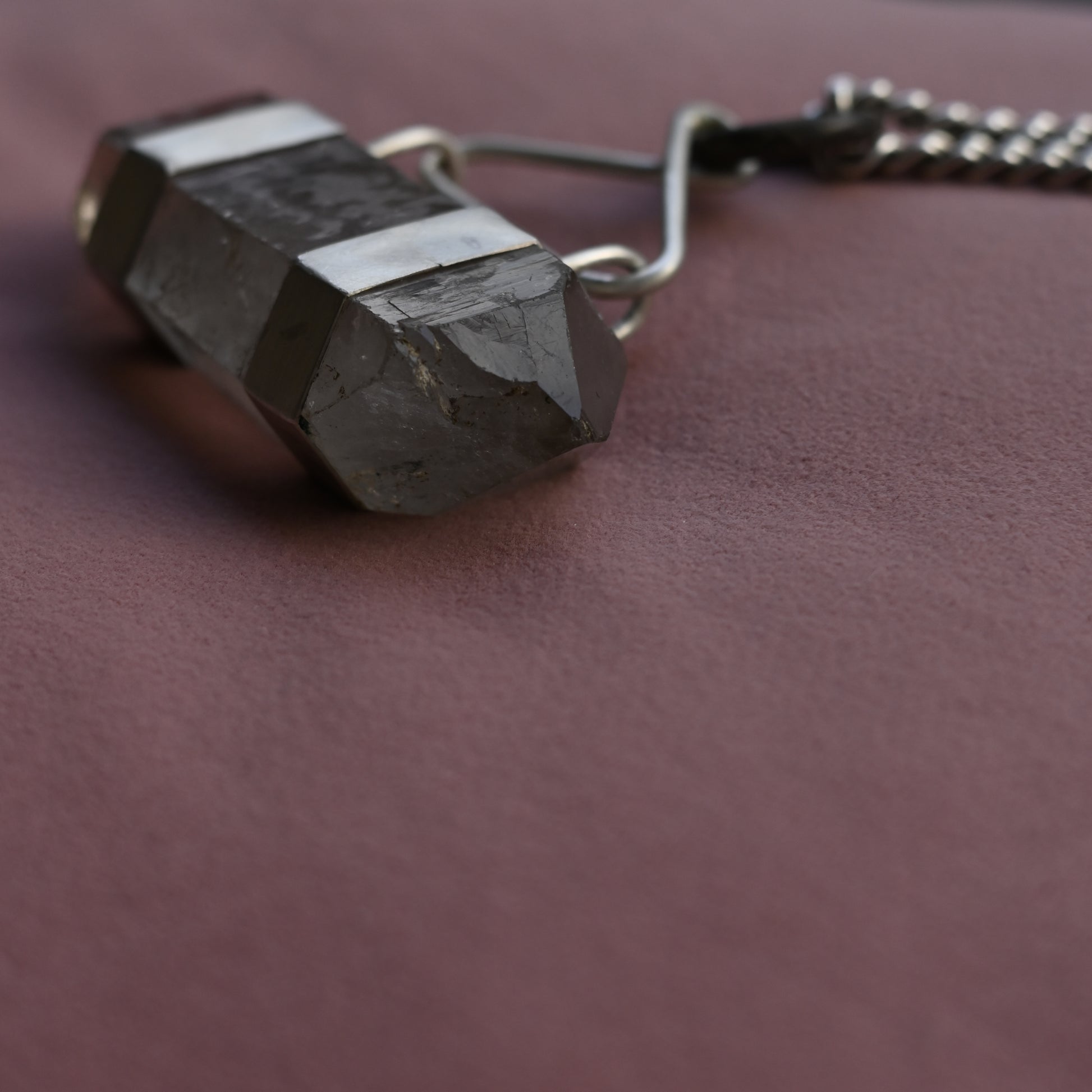 Necklace starbury quartz[draft - description, price, url) - Smith & Sun