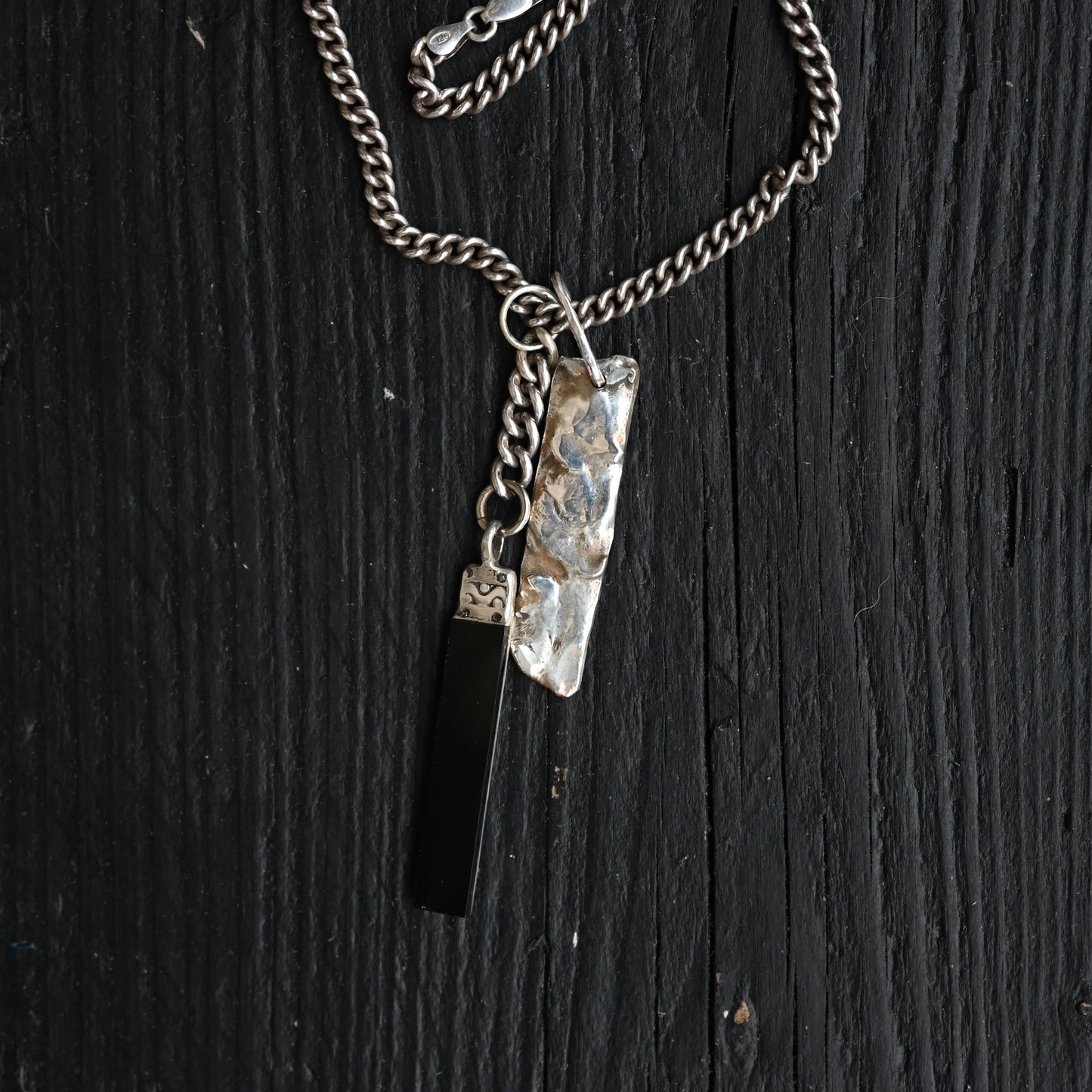 Vamps, keep those wolves away