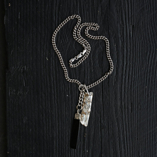 Vamps, keep those wolves away