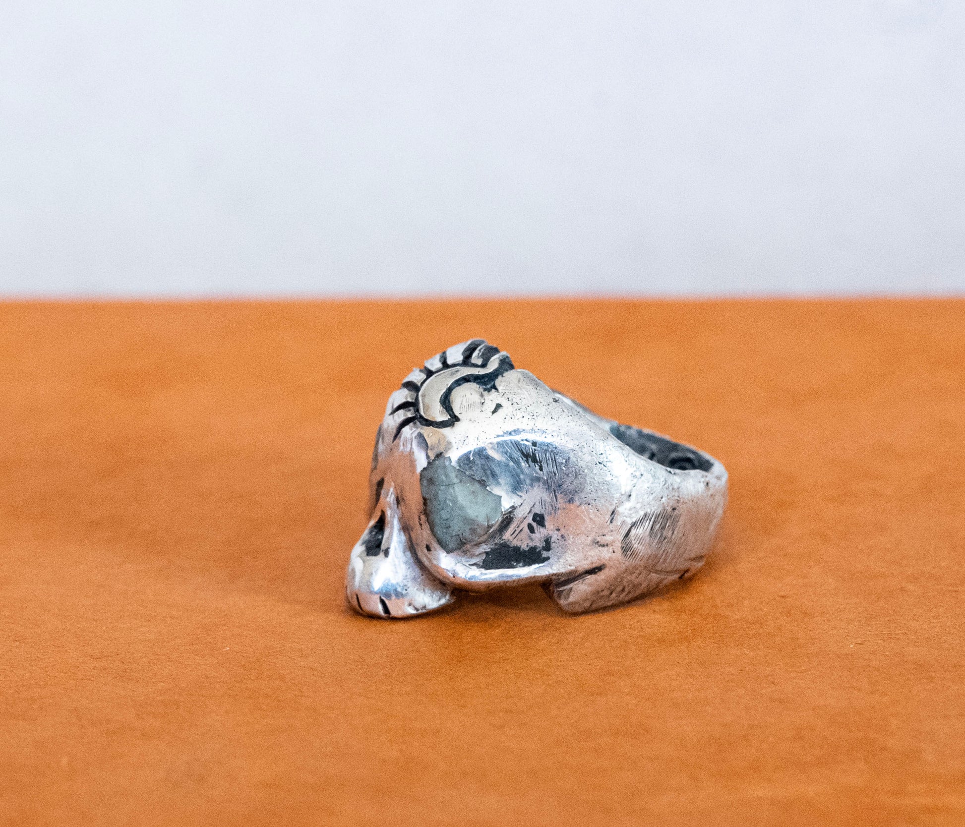 Large skull ring - Smith & Sun