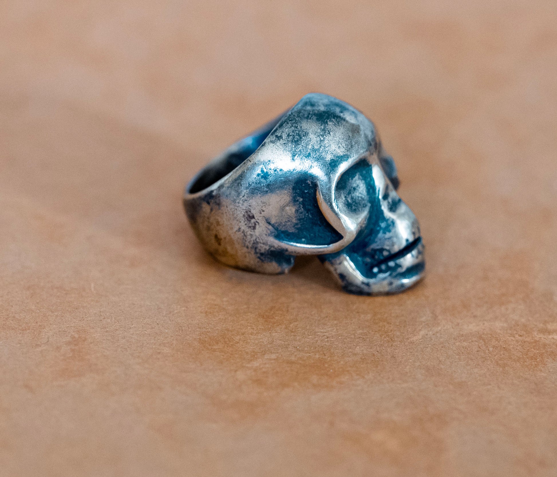 Large skull ring - Smith & Sun
