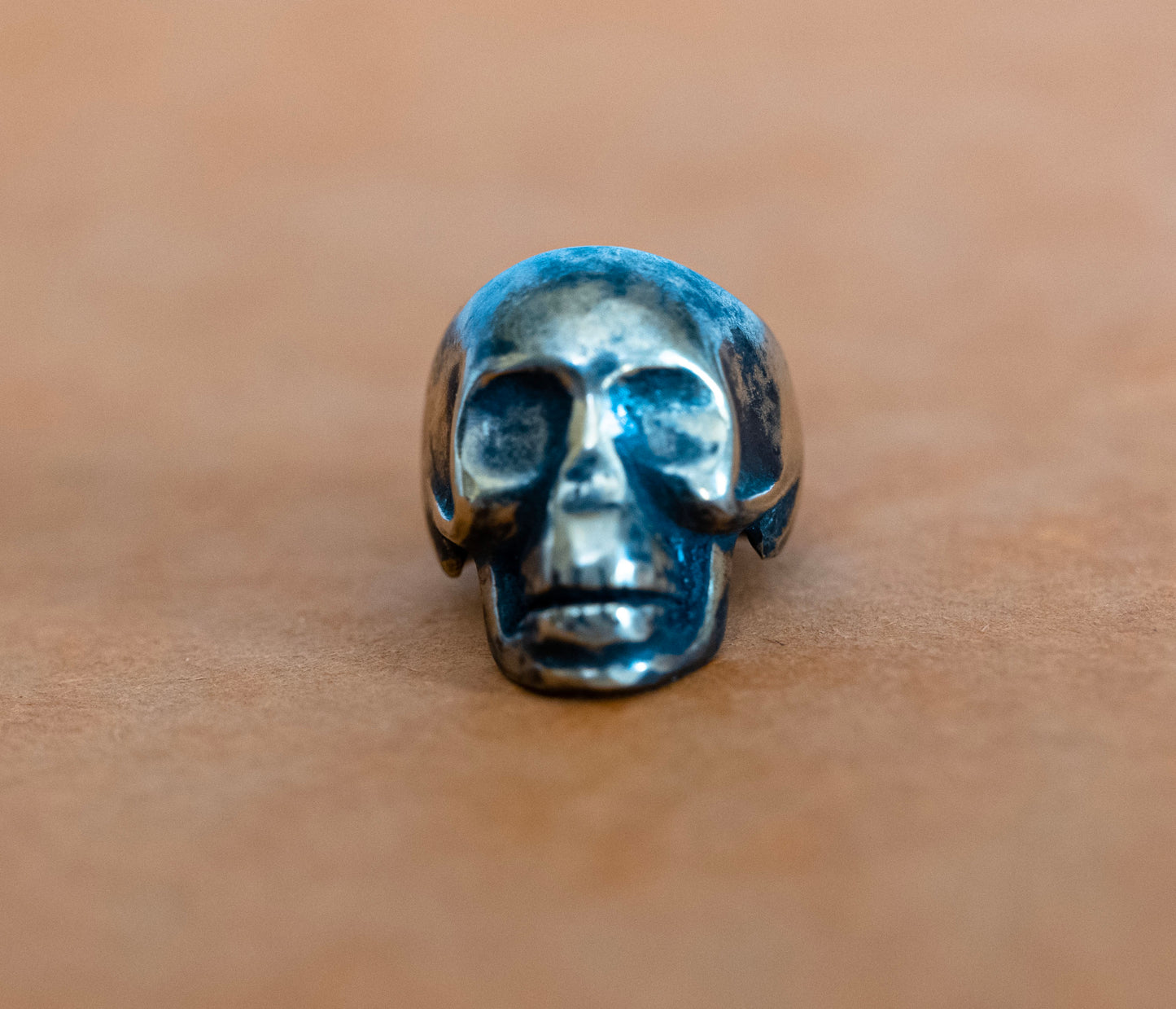 Large skull ring - Smith & Sun